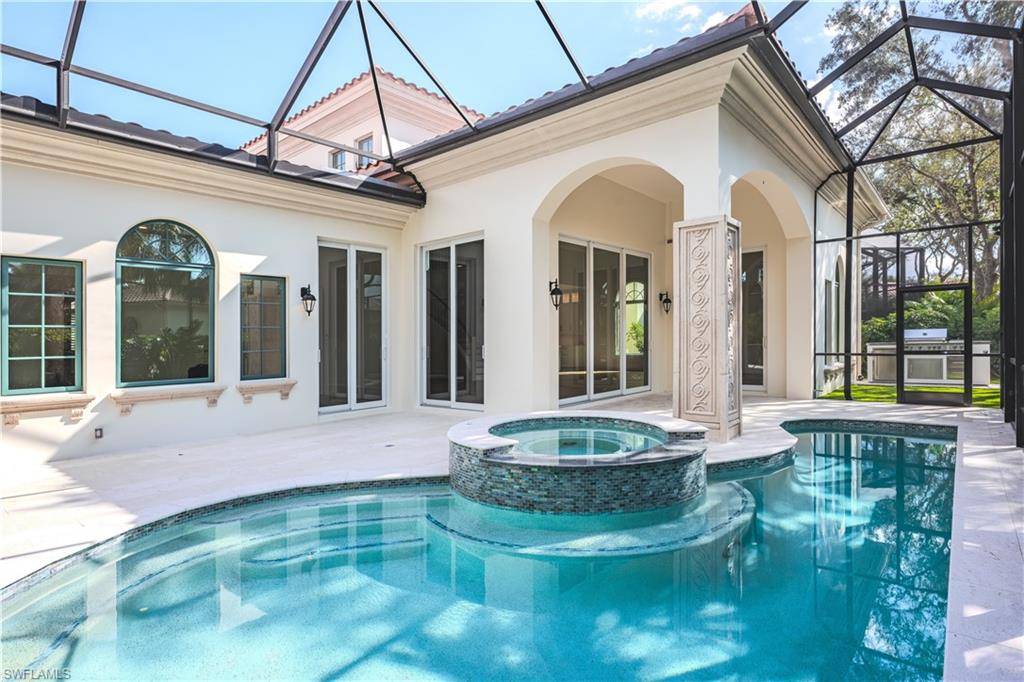 Naples, FL 34105,2642 TRILLIUM WAY