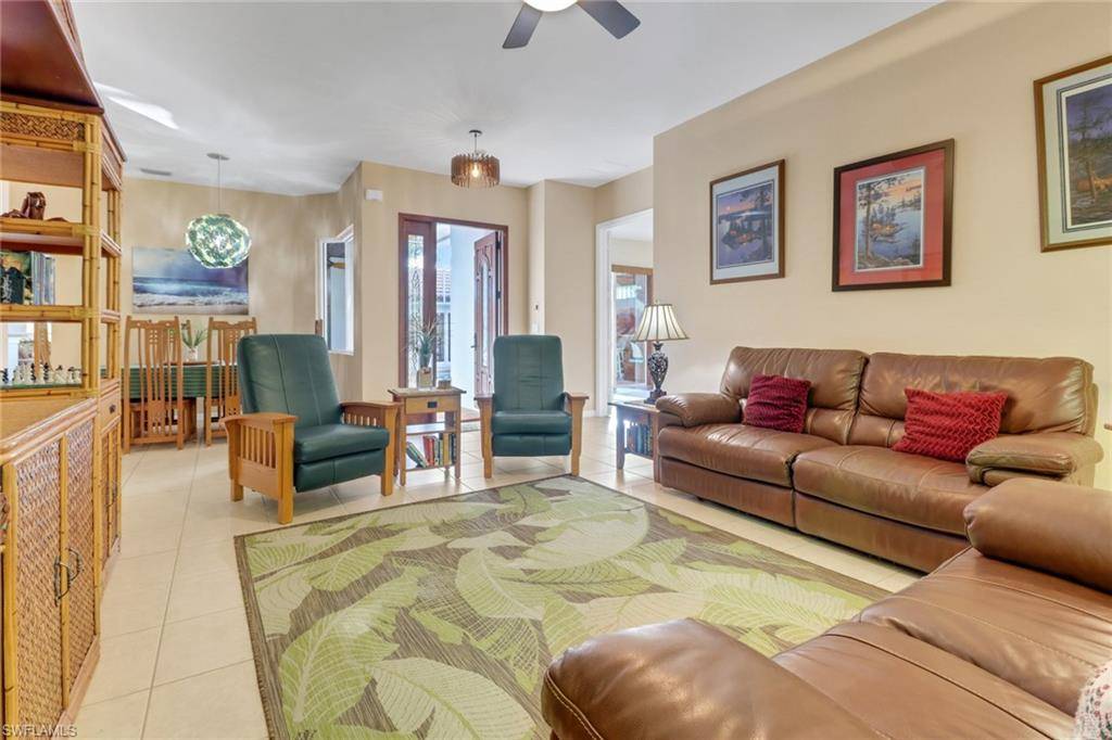 Naples, FL 34104,1309 Briarwood CT