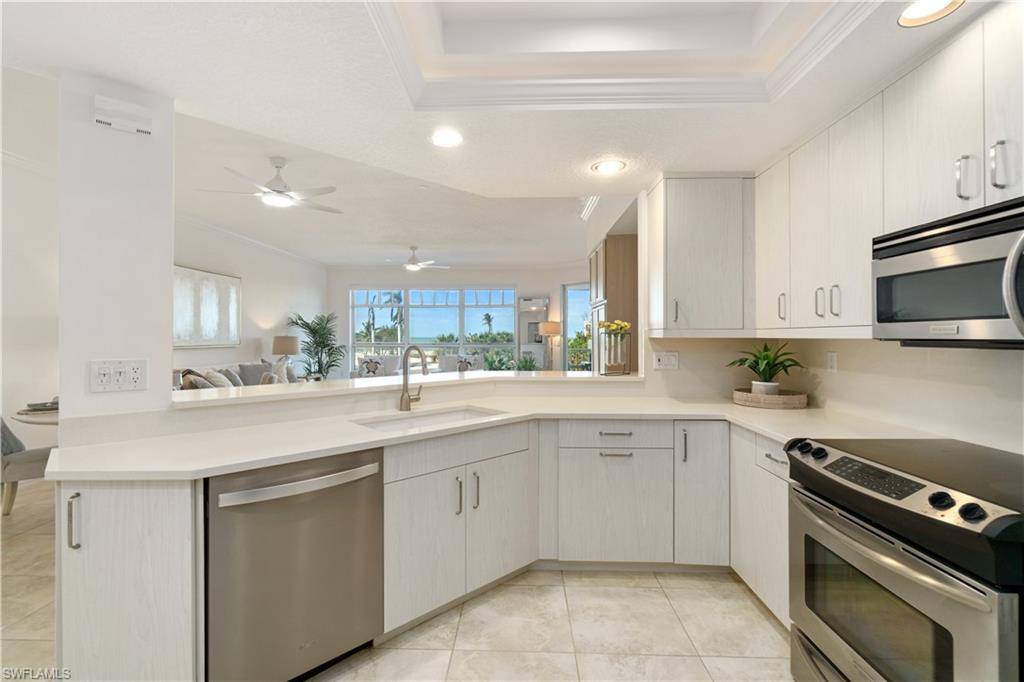 Bonita Springs, FL 34134,260 Barefoot Beach BLVD #202