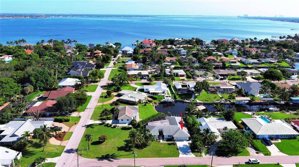 Fort Myers, FL 33919,381 Norwood CT