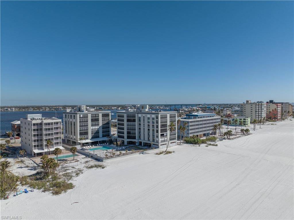 Fort Myers Beach, FL 33931,392 Estero BLVD #207