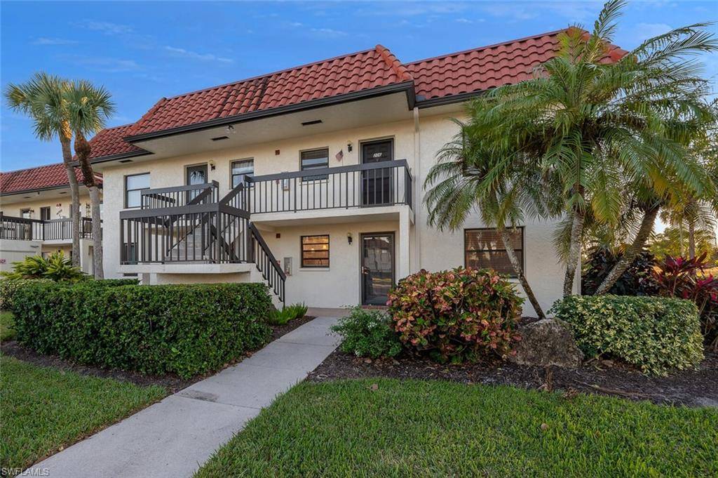 Naples, FL 34116,4366 27th CT SW #1-106