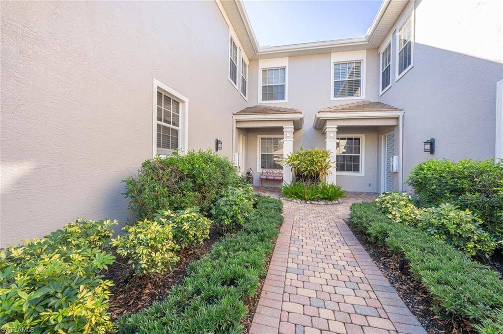 Naples, FL 34105,4965 Westchester CT #4301