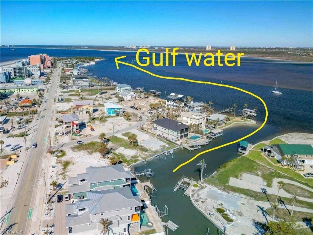 Fort Myers Beach, FL 33931,581 Carlos CIR