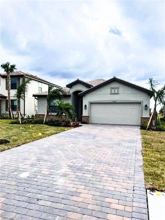 Estero, FL 33928,18297 Ridgeline DR