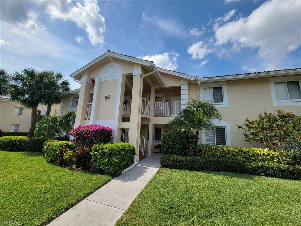 Naples, FL 34109,7842 Emerald CIR #I-202