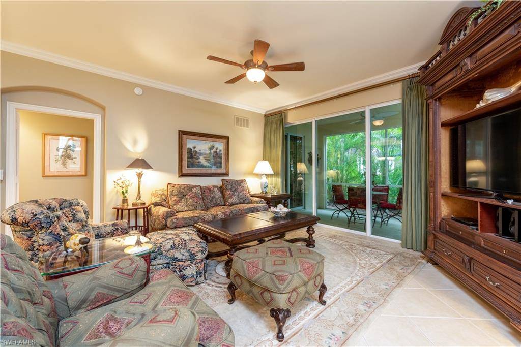 Naples, FL 34119,2000 Tarpon Bay DR N #102