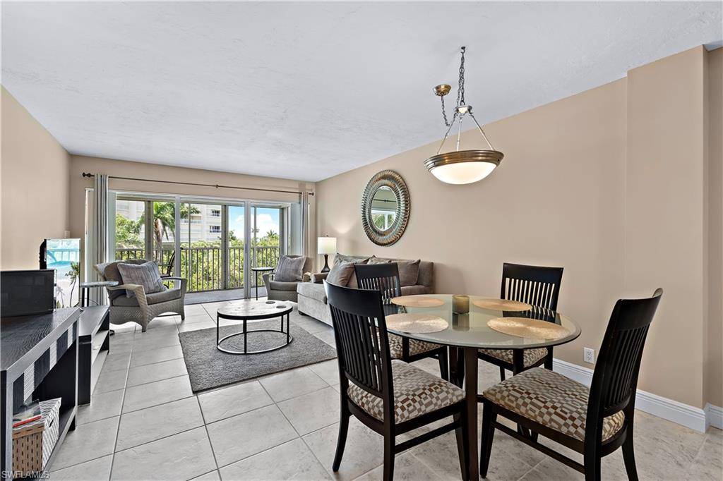 Naples, FL 34108,1 Bluebill AVE #409