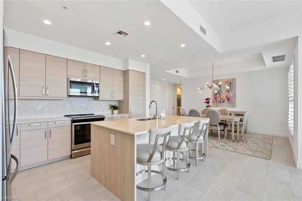 Naples, FL 34102,1111 Central AVE #507
