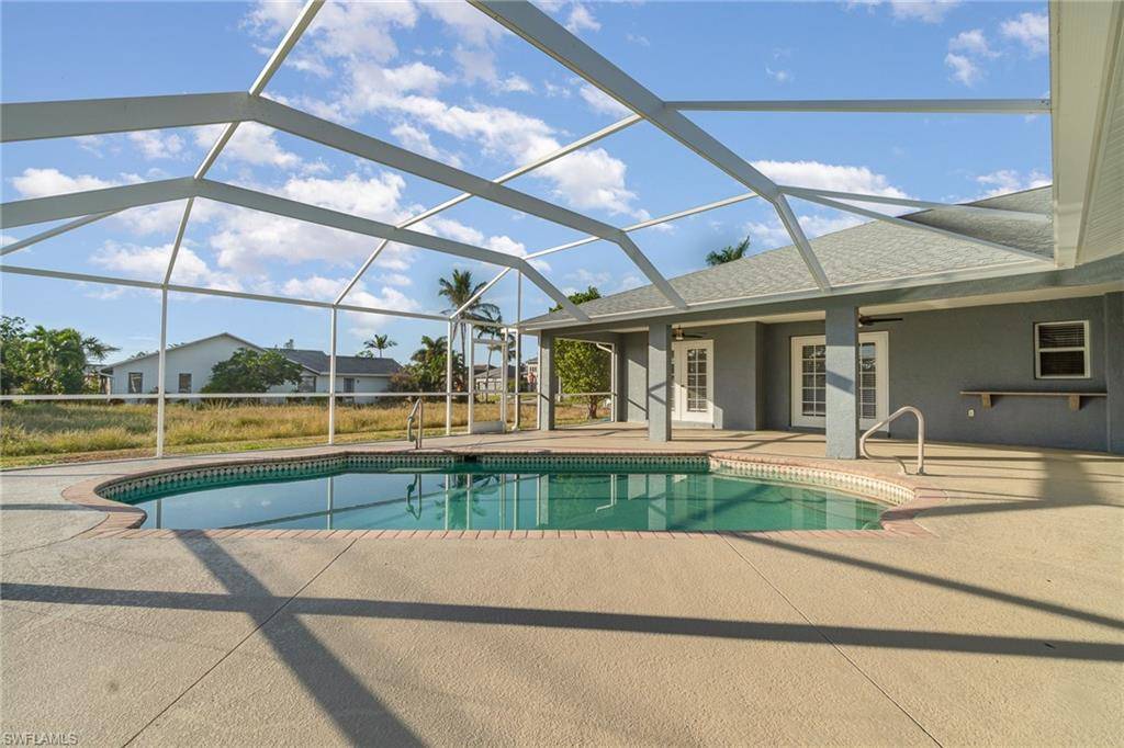 Cape Coral, FL 33991,1208 SW 18th ST
