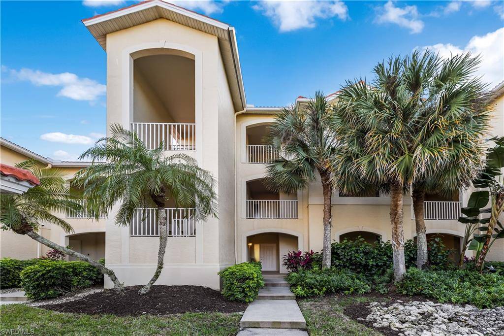 Naples, FL 34112,4650 Yacht Harbor DR #112