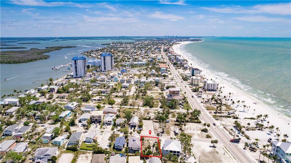 Fort Myers Beach, FL 33931,119 Coconut DR