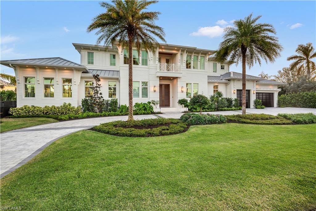 Naples, FL 34102,330 Broad AVE N