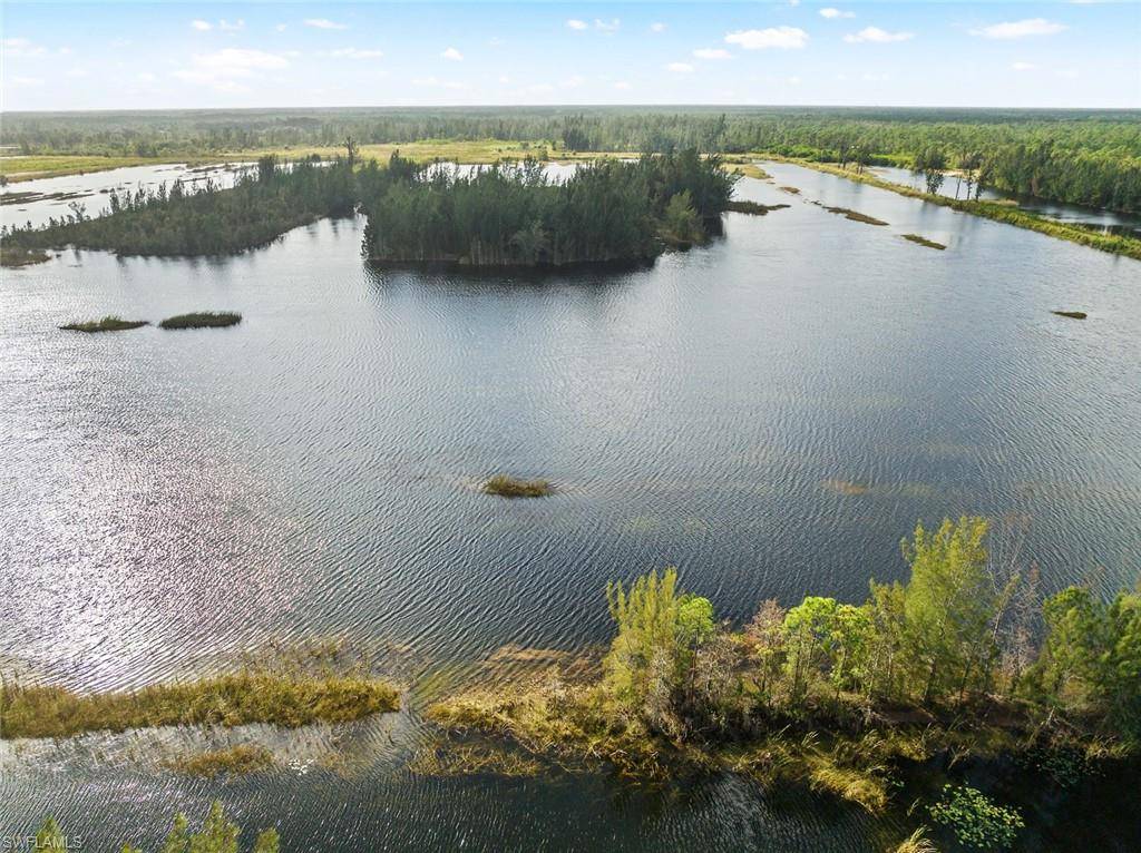 Lehigh Acres, FL 33972,207 Ocean Park DR