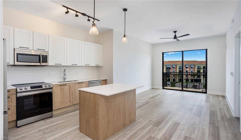 Estero, FL 33928,22980 Vista Edera CIR #4-216