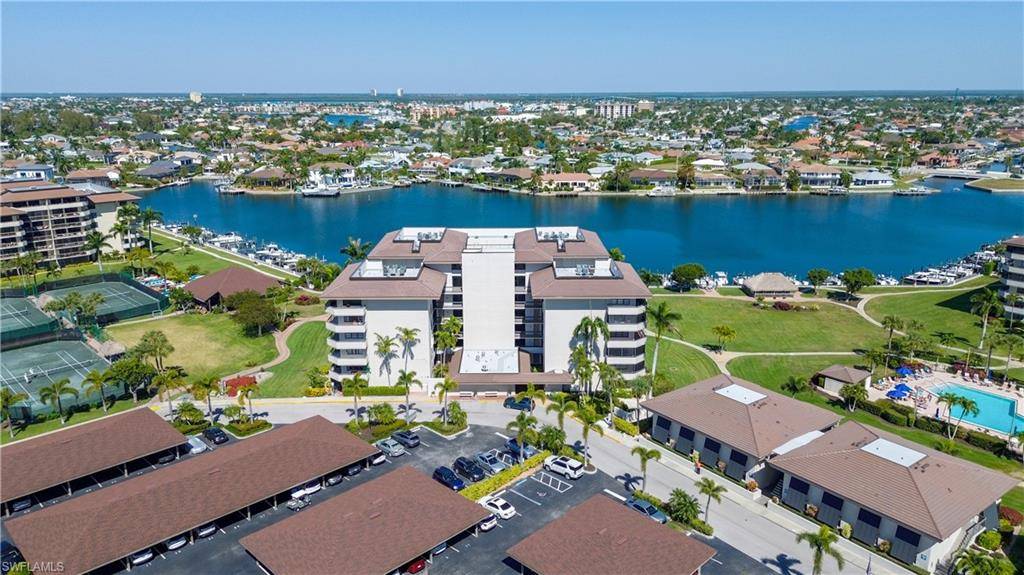 Marco Island, FL 34145,601 Seaview CT #Apt C-601