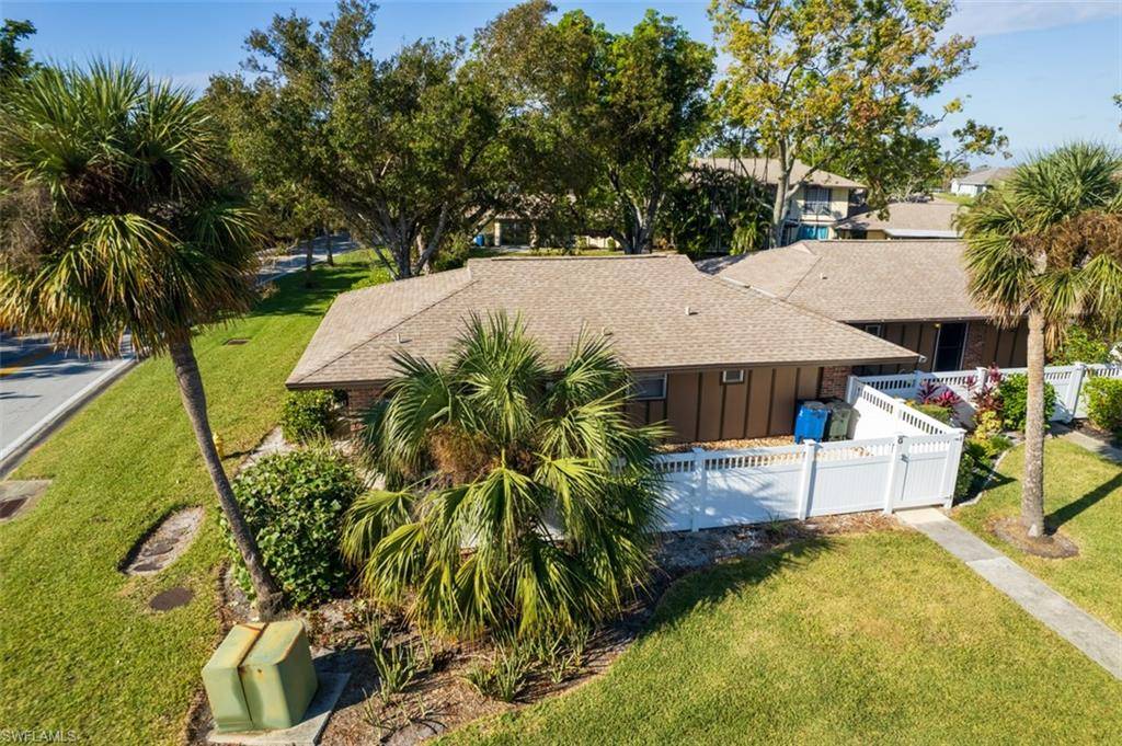 Fort Myers, FL 33919,4283 Island CIR #7