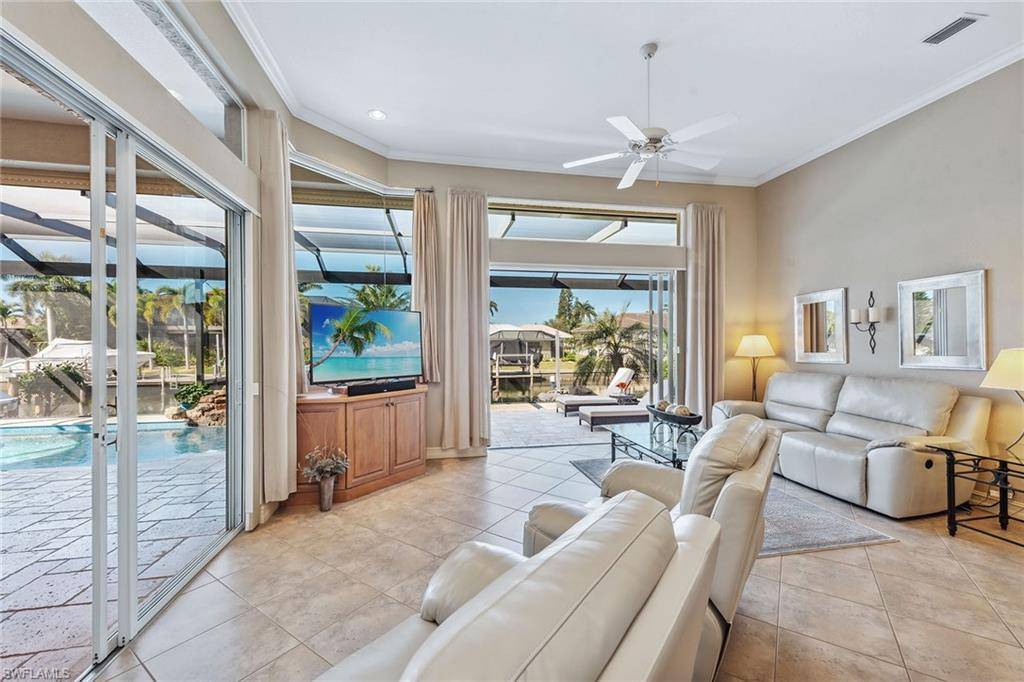 Marco Island, FL 34145,1566 Buccaneer CT