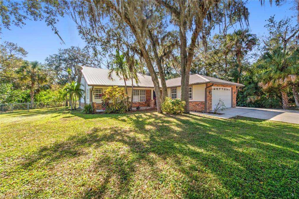 Labelle, FL 33935,495 4th AVE