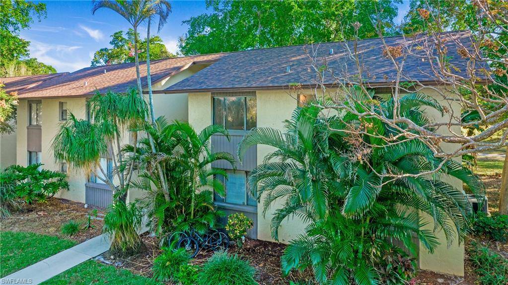 Naples, FL 34104,1460 Green Valley CIR #404