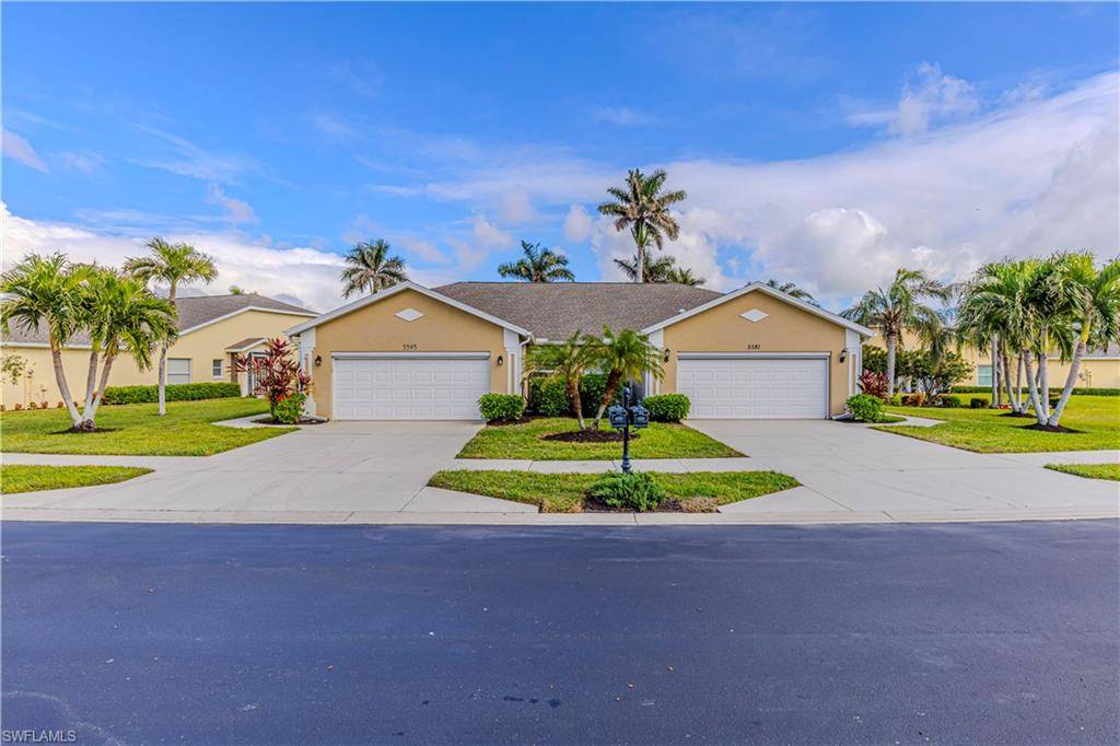 Naples, FL 34112,5595 Greenwood CIR #92