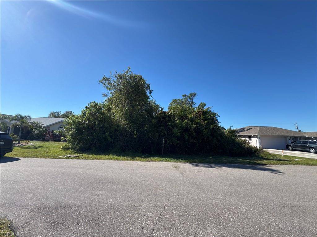 Port Charlotte, FL 33954,143 Rosemary ST