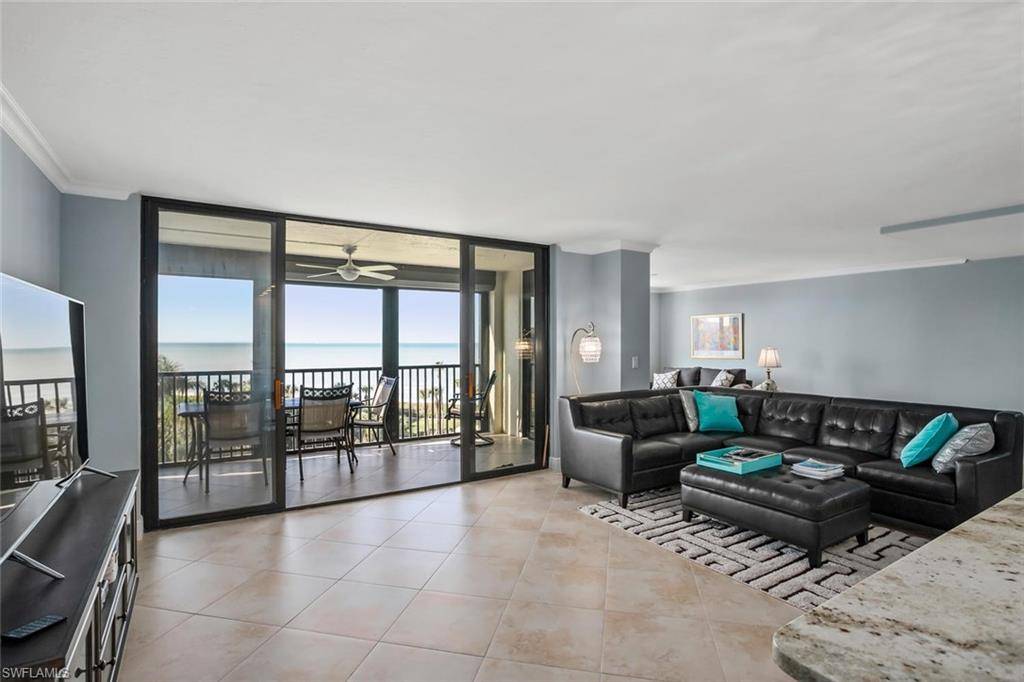 Naples, FL 34108,10851 Gulf Shore DR #402