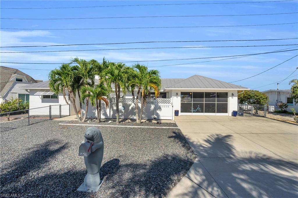 Matlacha Isles, FL 33991,12235 Boat Shell DR