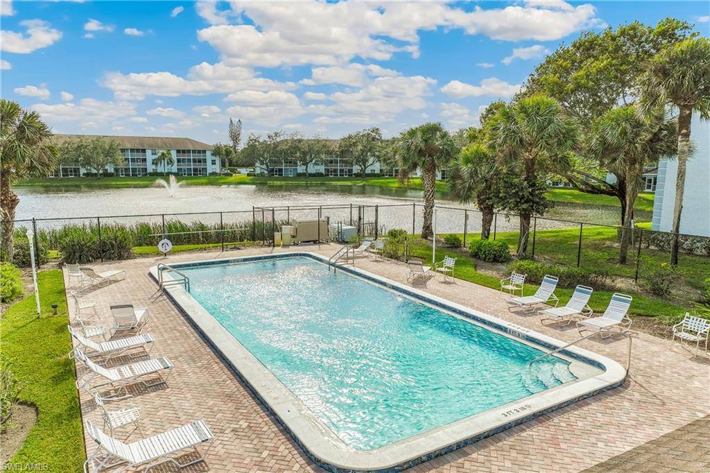 Naples, FL 34109,9610 Victoria LN #208D