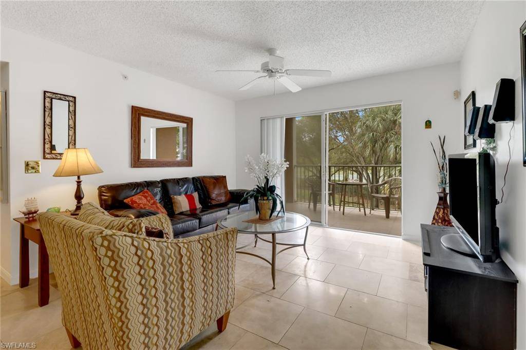 Naples, FL 34104,1180 Wildwood Lakes BLVD #206