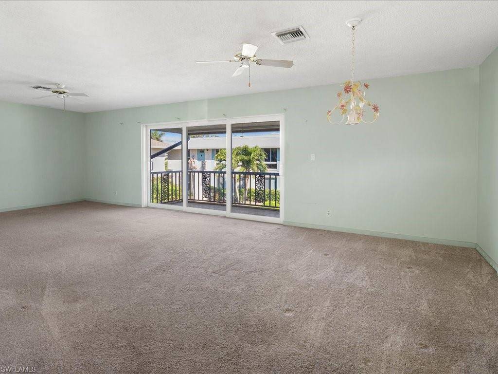 Naples, FL 34112,255 Palm DR #255-2