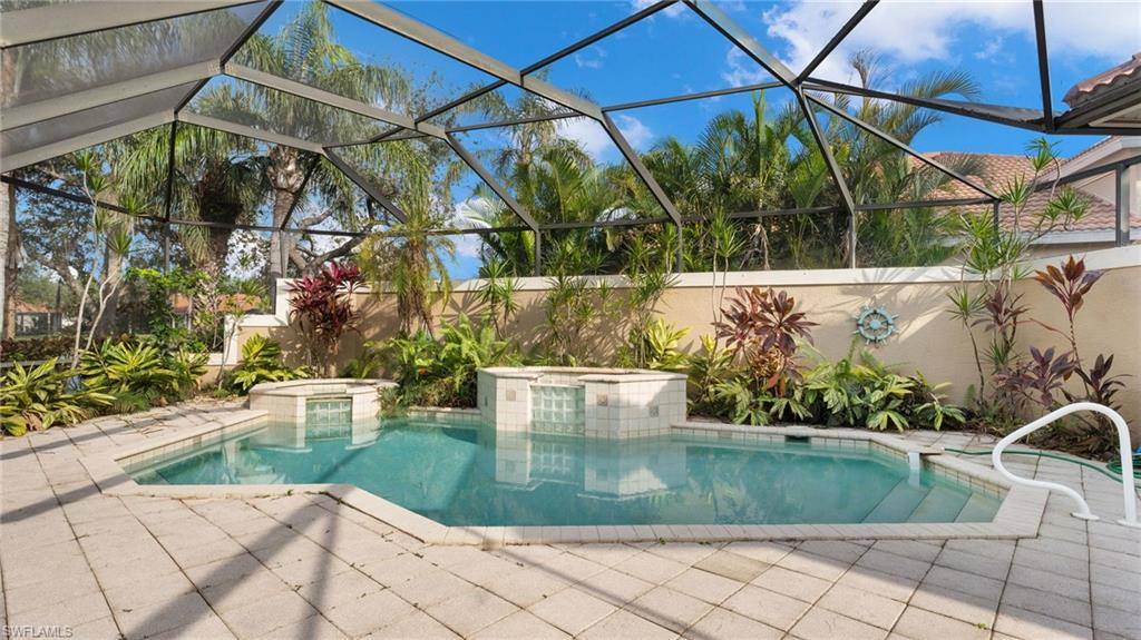 Naples, FL 34110,5958 Paradise CIR #2-40