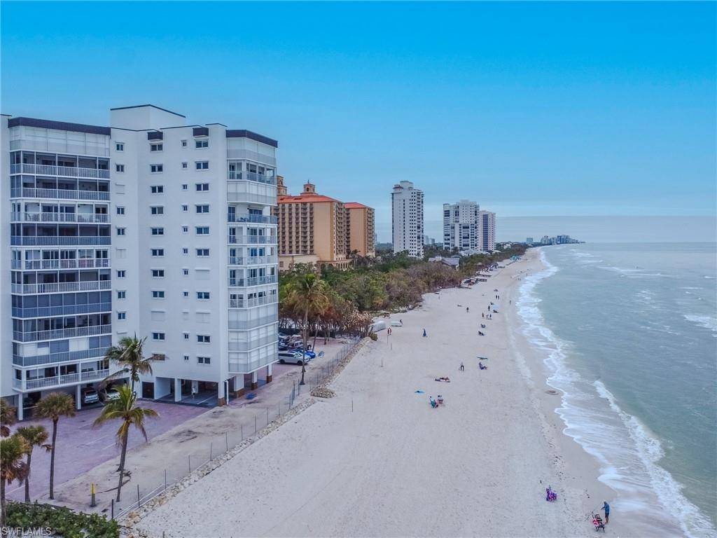 Naples, FL 34108,9051 Gulf Shore DR #103