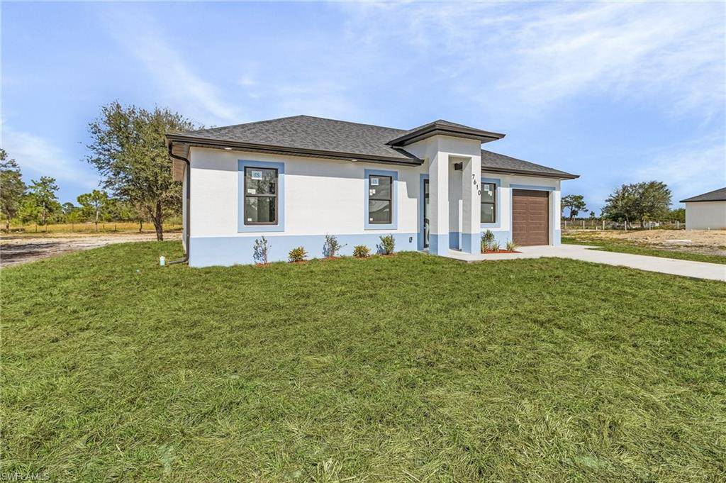 Labelle, FL 33972,7572 13th TER E