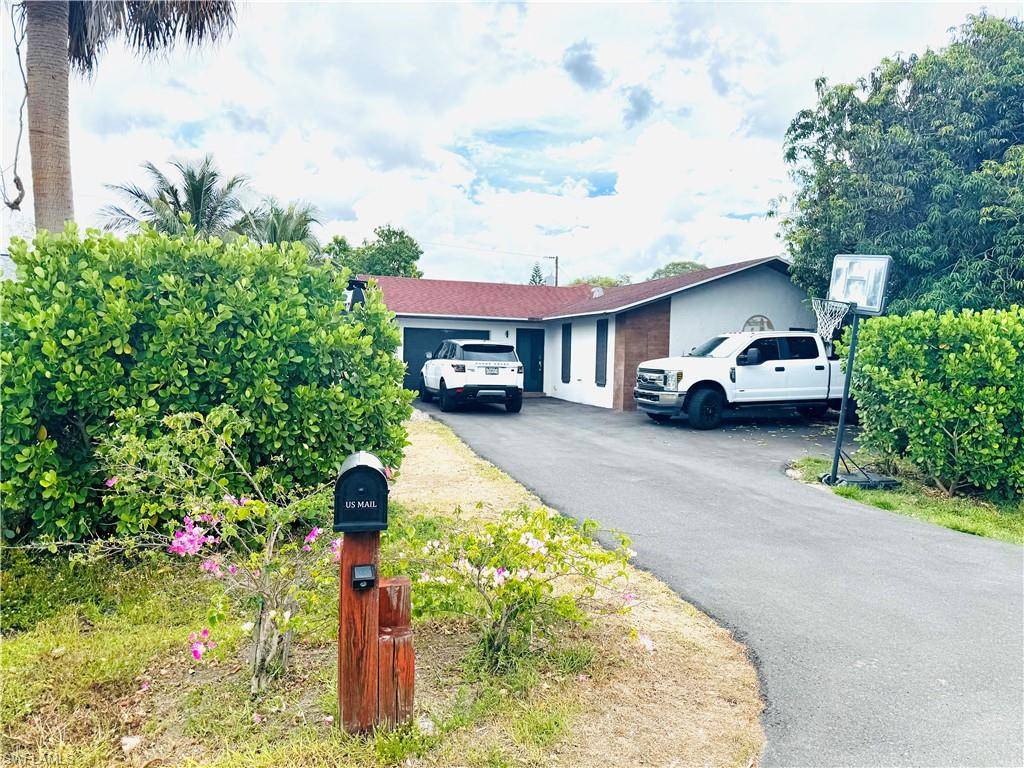 Naples, FL 34112,4207 Cindy AVE
