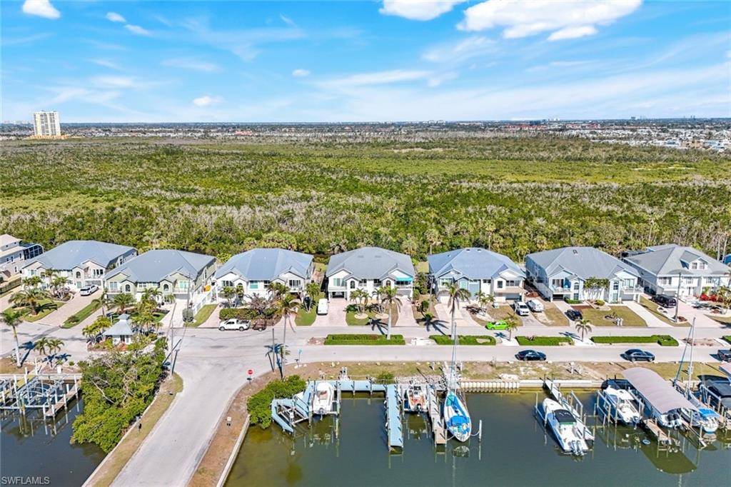 Fort Myers Beach, FL 33931,12160 Siesta DR #A