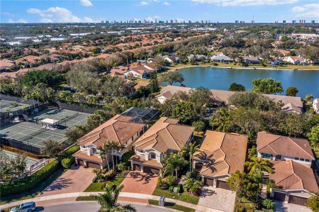 Naples, FL 34109,13768 Luna DR