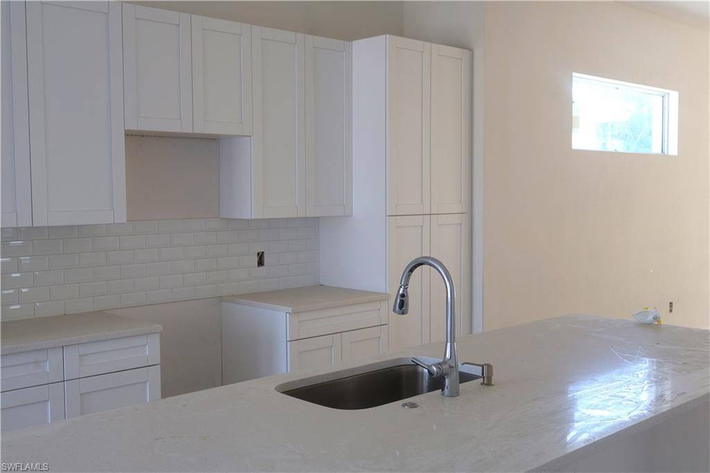 Naples, FL 34112,2548 Linda DR