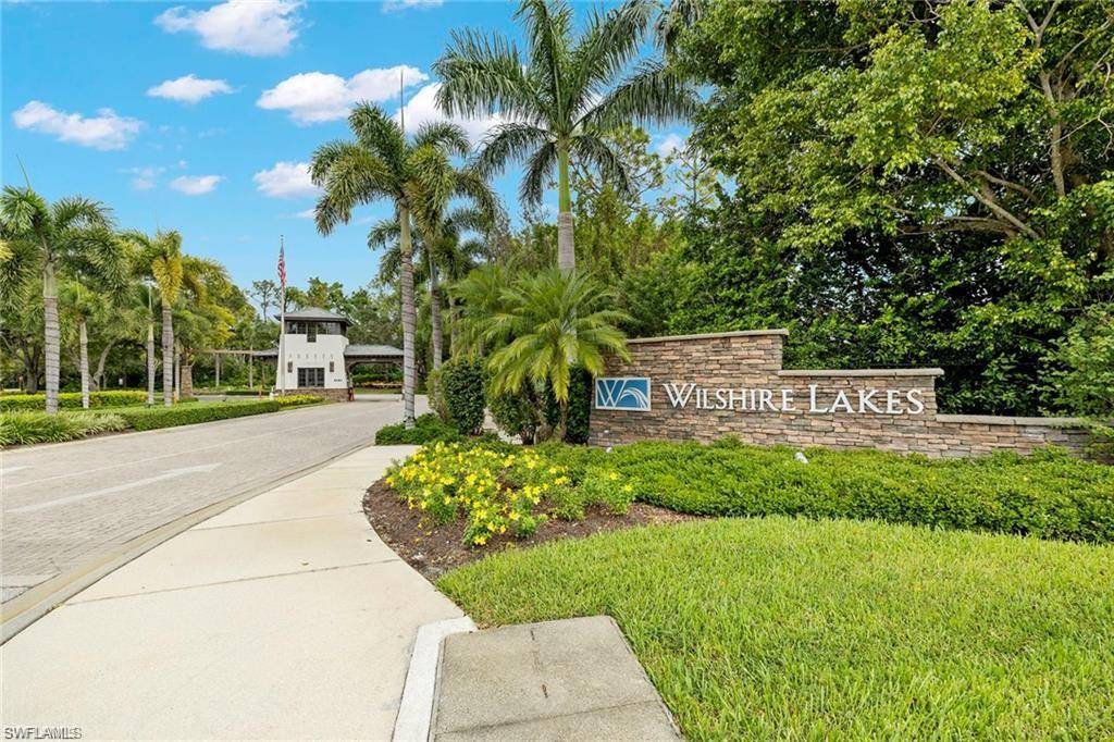 Naples, FL 34109,3745 Fieldstone BLVD #107