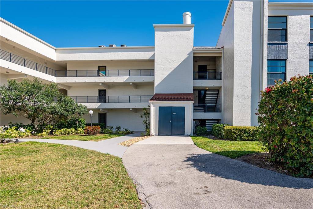 Naples, FL 34112,3615 Boca Ciega DR #111