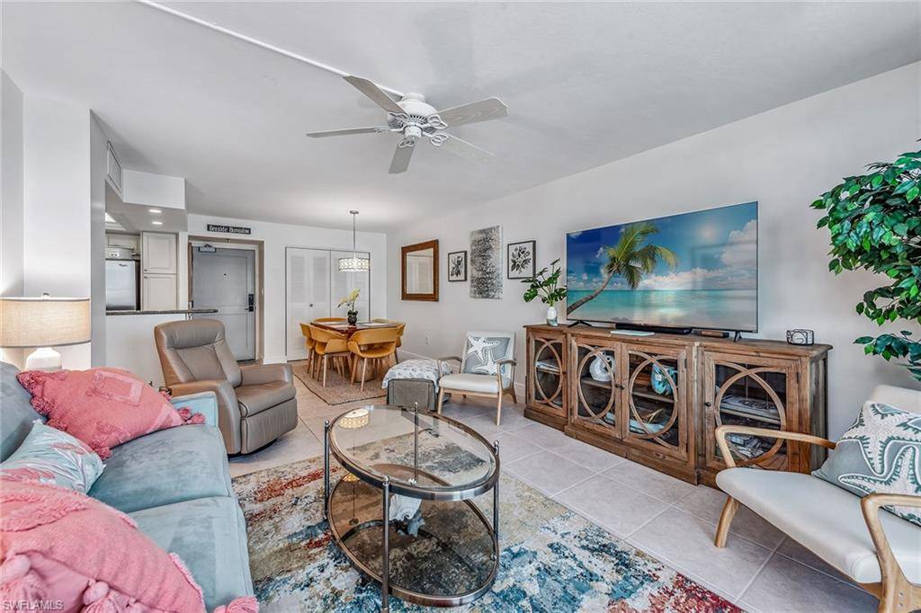 Marco Island, FL 34145,260 Seaview CT #1210