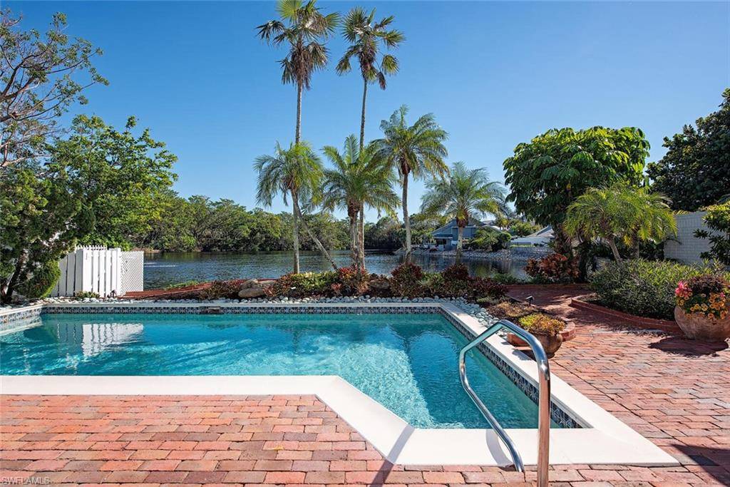 Naples, FL 34108,656 Bridgeway LN