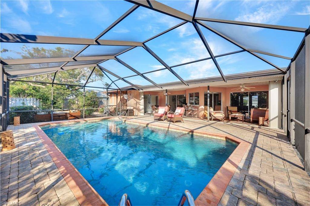 Fort Myers, FL 33919,5544 Pernod DR