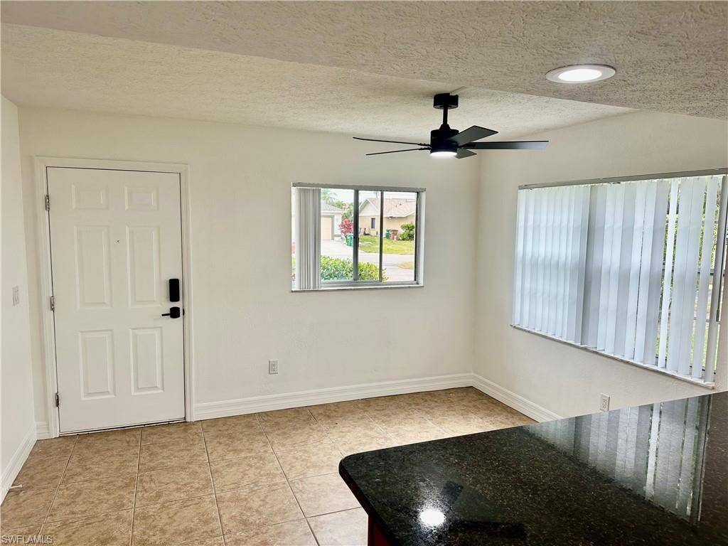 Cape Coral, FL 33990,209 SE 15th PL #112