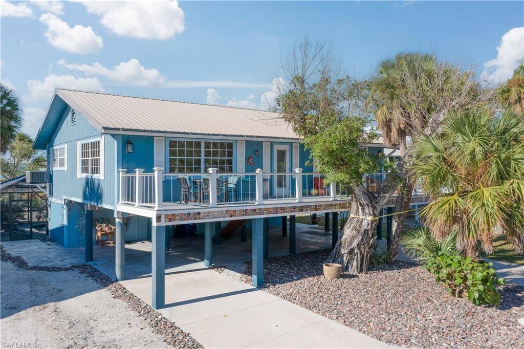 Fort Myers Beach, FL 33931,115 Eucalyptus CT