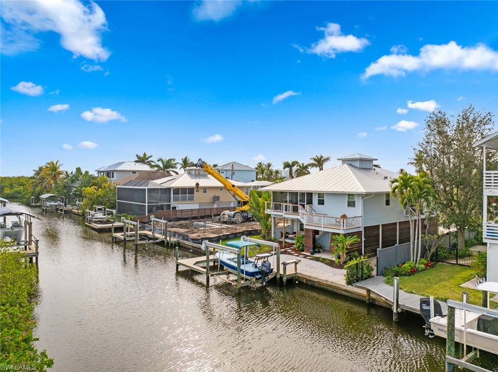Naples, FL 34110,1288 Belaire CT