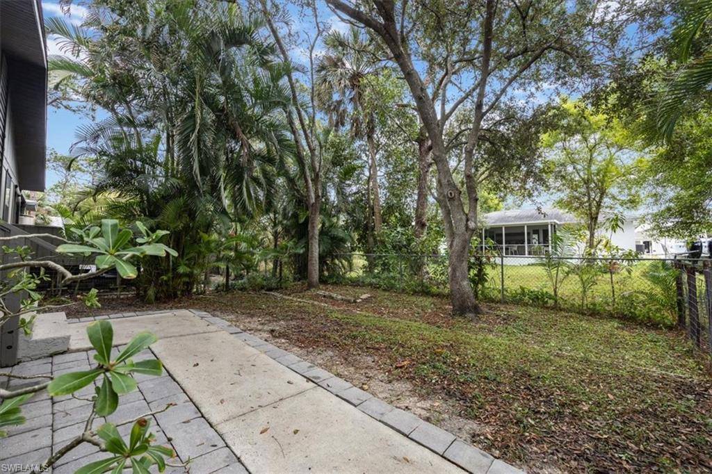 Naples, FL 34104,1024 Oak Forest DR #18-9