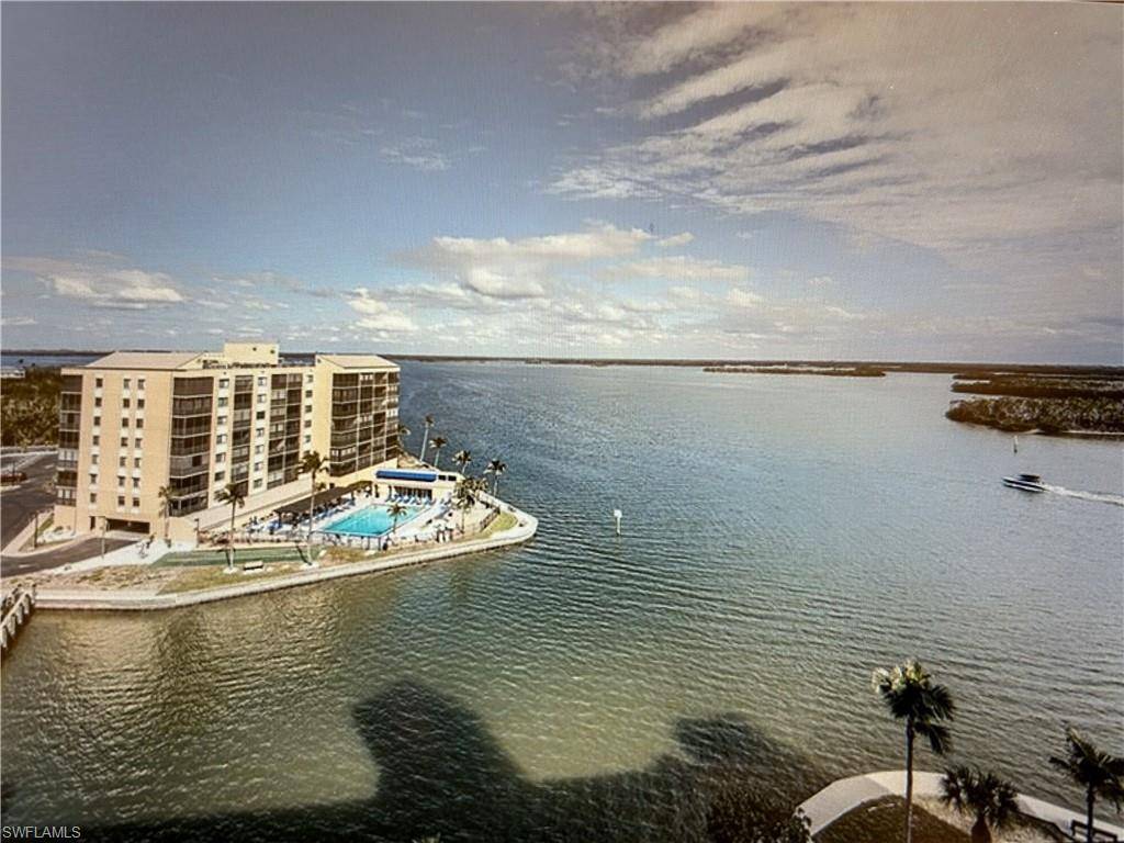 Fort Myers Beach, FL 33931,4331 Bay Beach LN #452