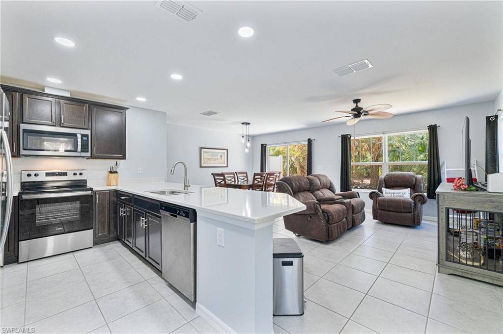 North Fort Myers, FL 33917,6340 Brant Bay BLVD #106