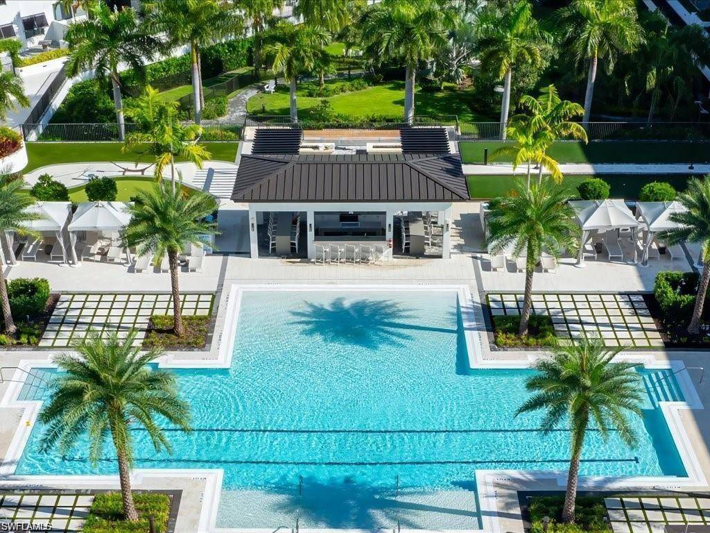 Naples, FL 34102,1115 Central AVE #457